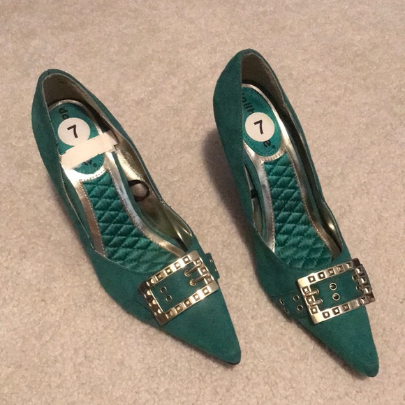 Super cute X-mas holiday  👠 - Picture 1 of 3